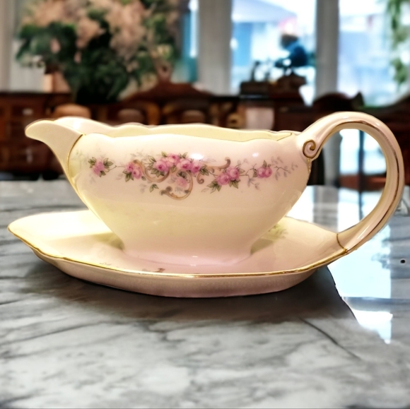 Vtg Gravy Boat W/Attach Plate Bavarian China PAVL - Picture 1 of 10